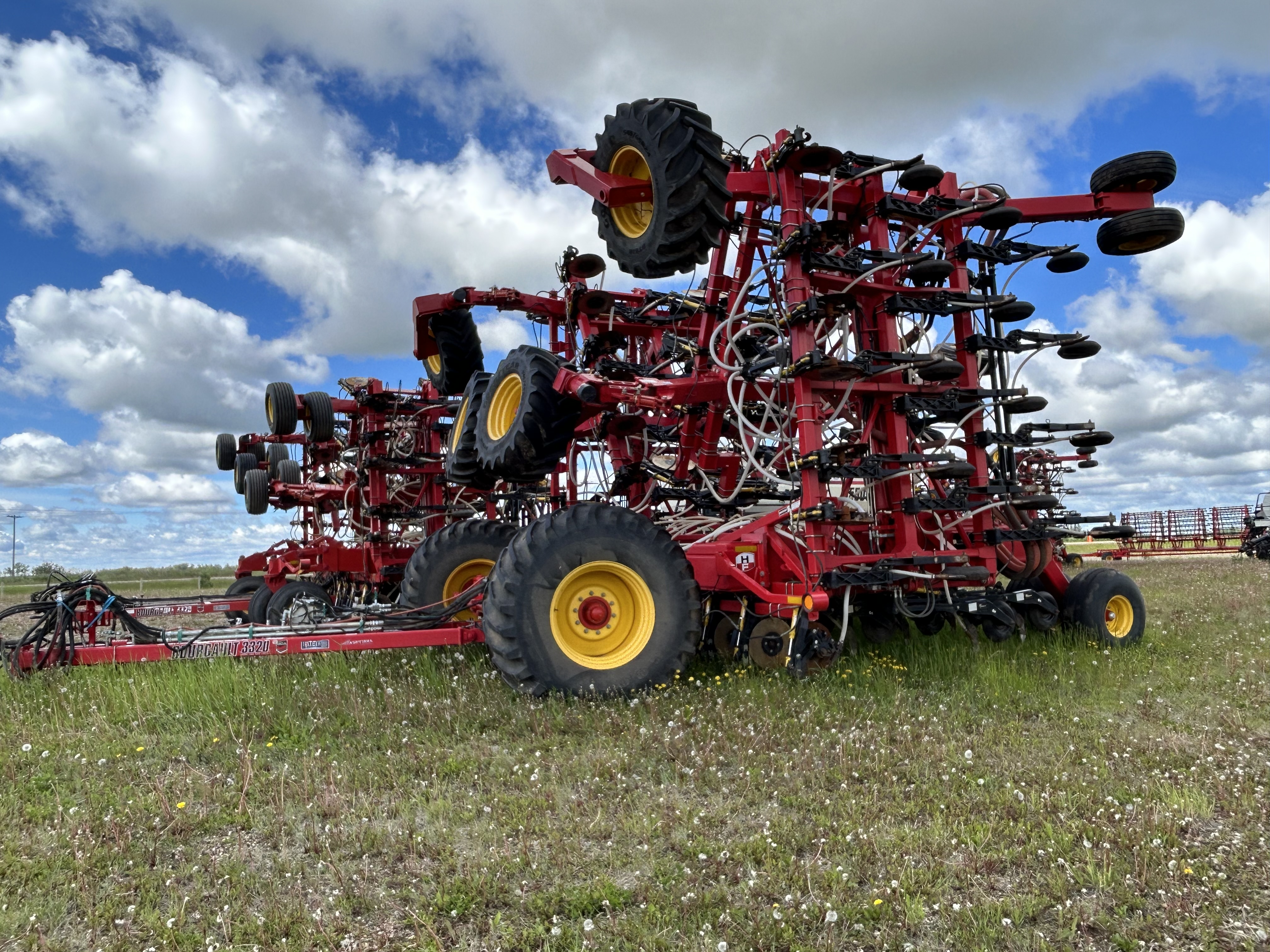 2017 Bourgault 3320-66 Air Drill