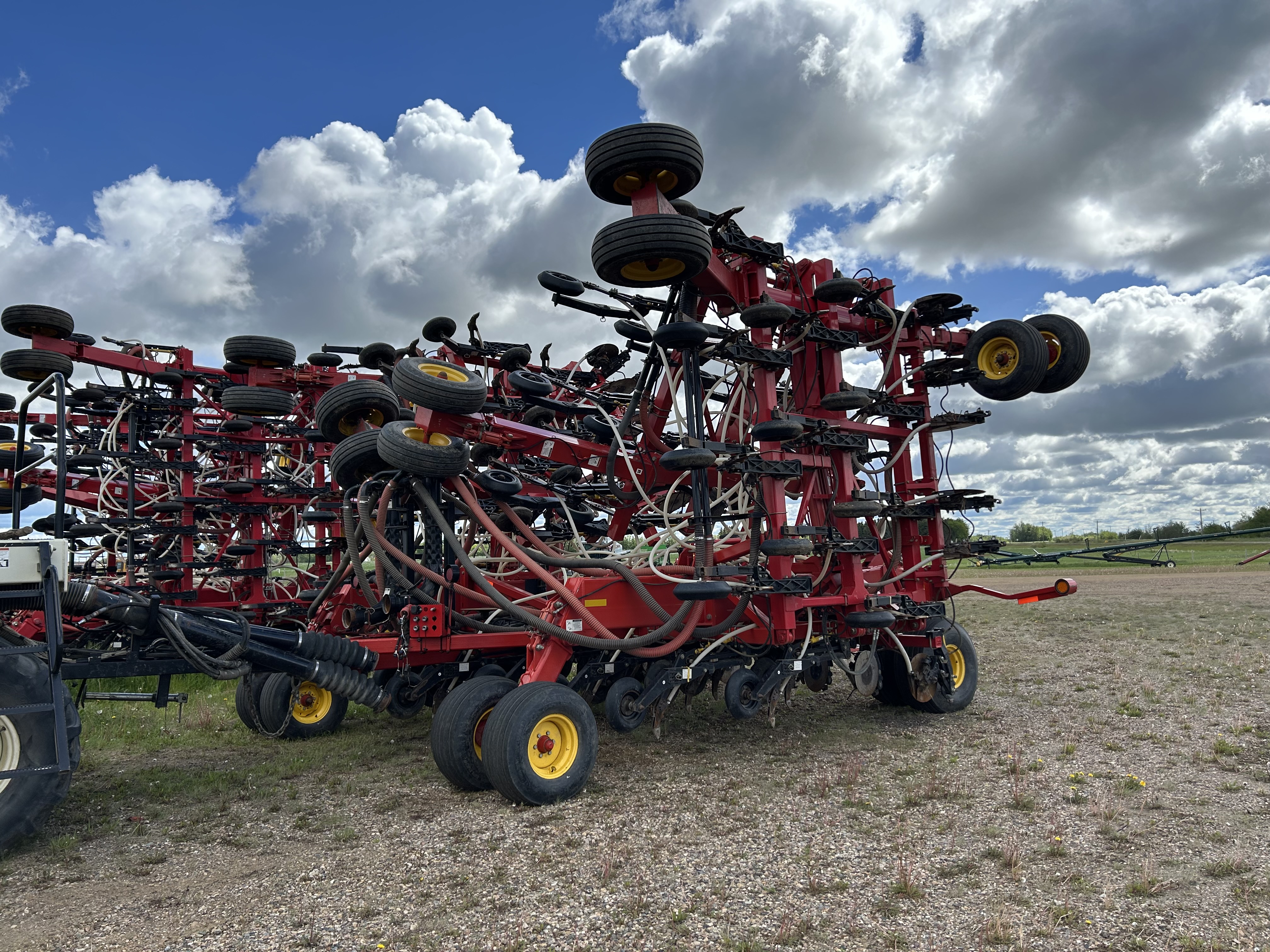 2013 Bourgault 3320-60 Air Seeder