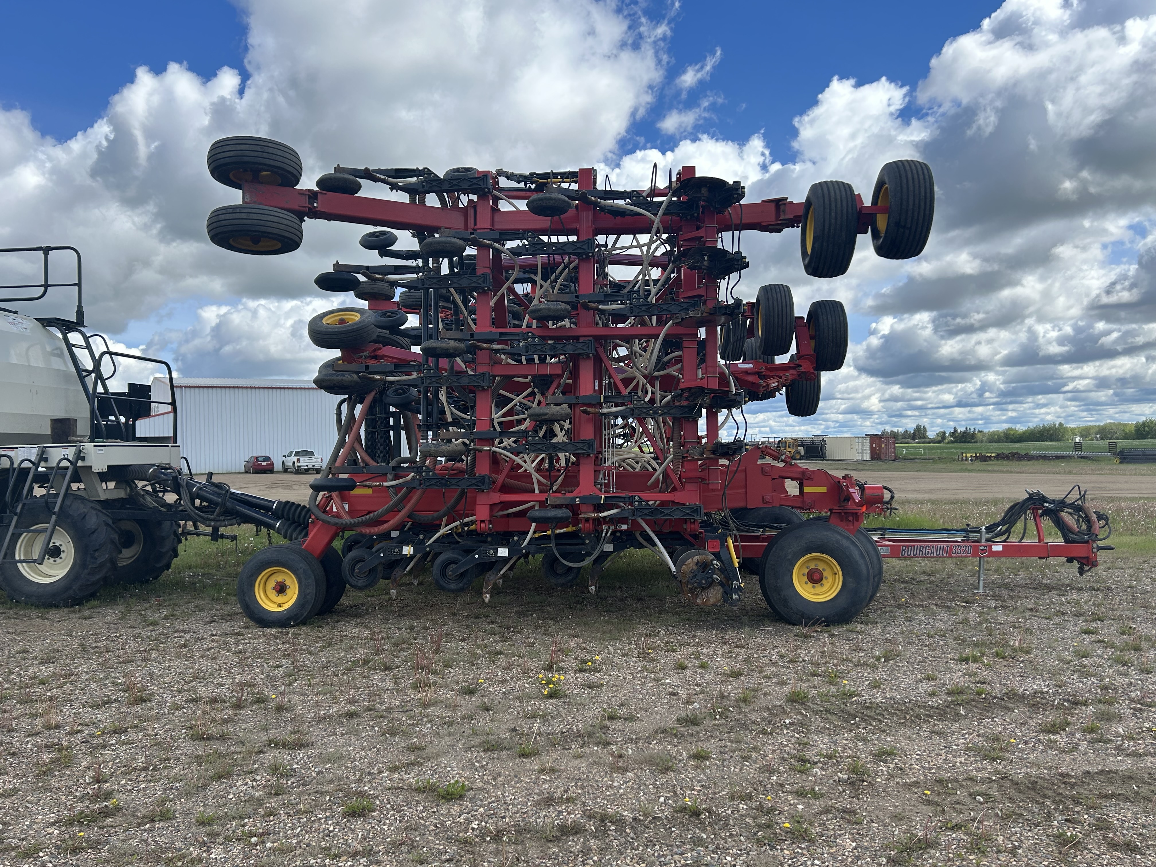 2013 Bourgault 3320-60 Air Seeder