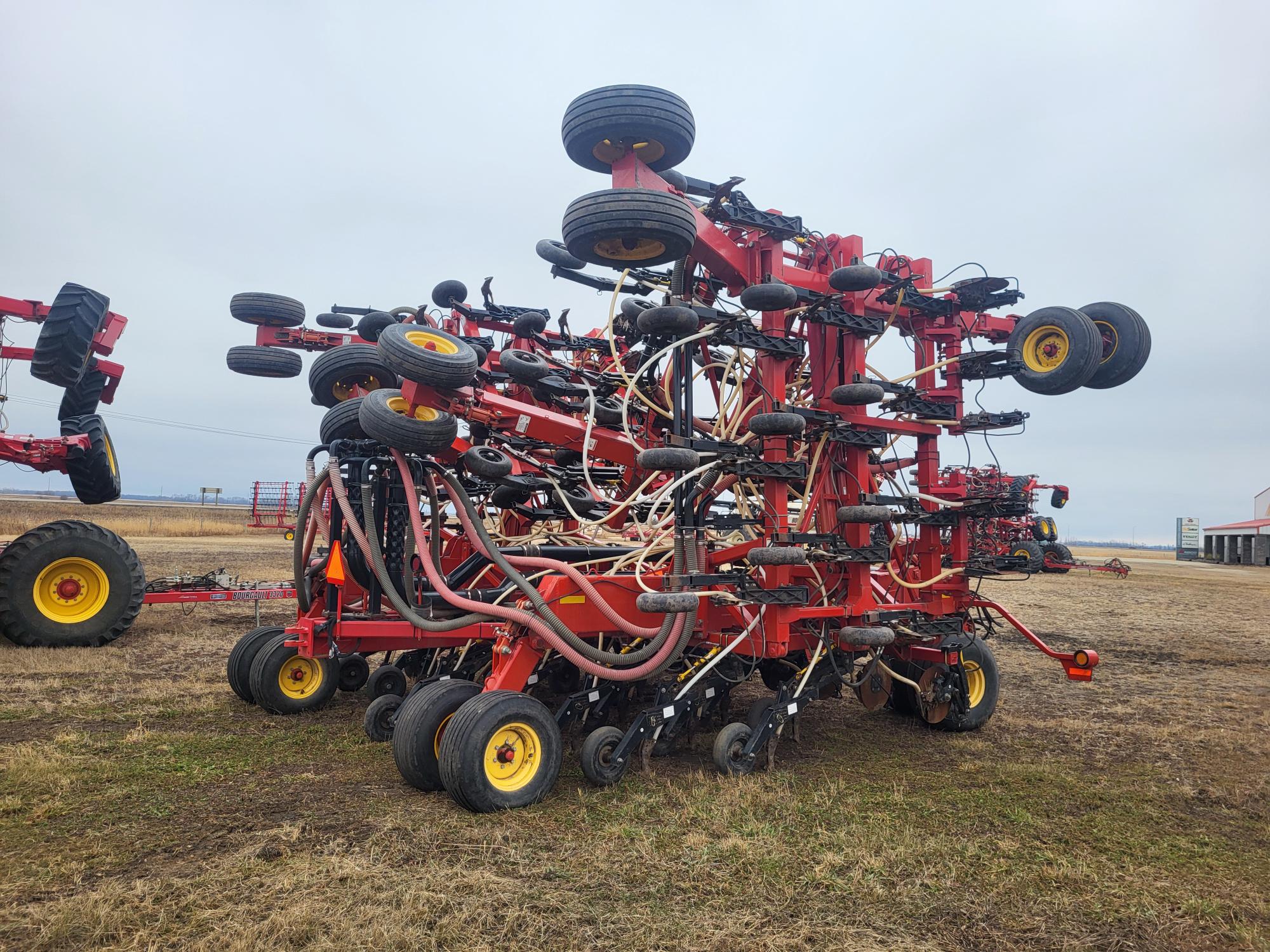 2014 Bourgault 3320-60 Air Drill