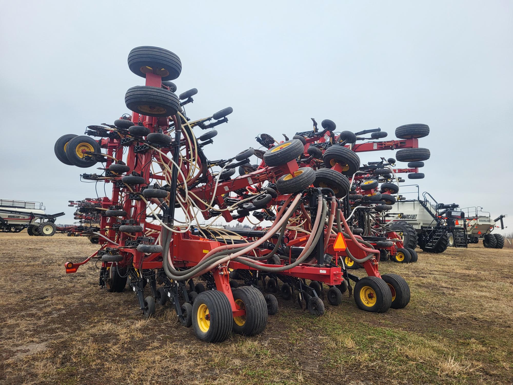 2014 Bourgault 3320-60 Air Drill