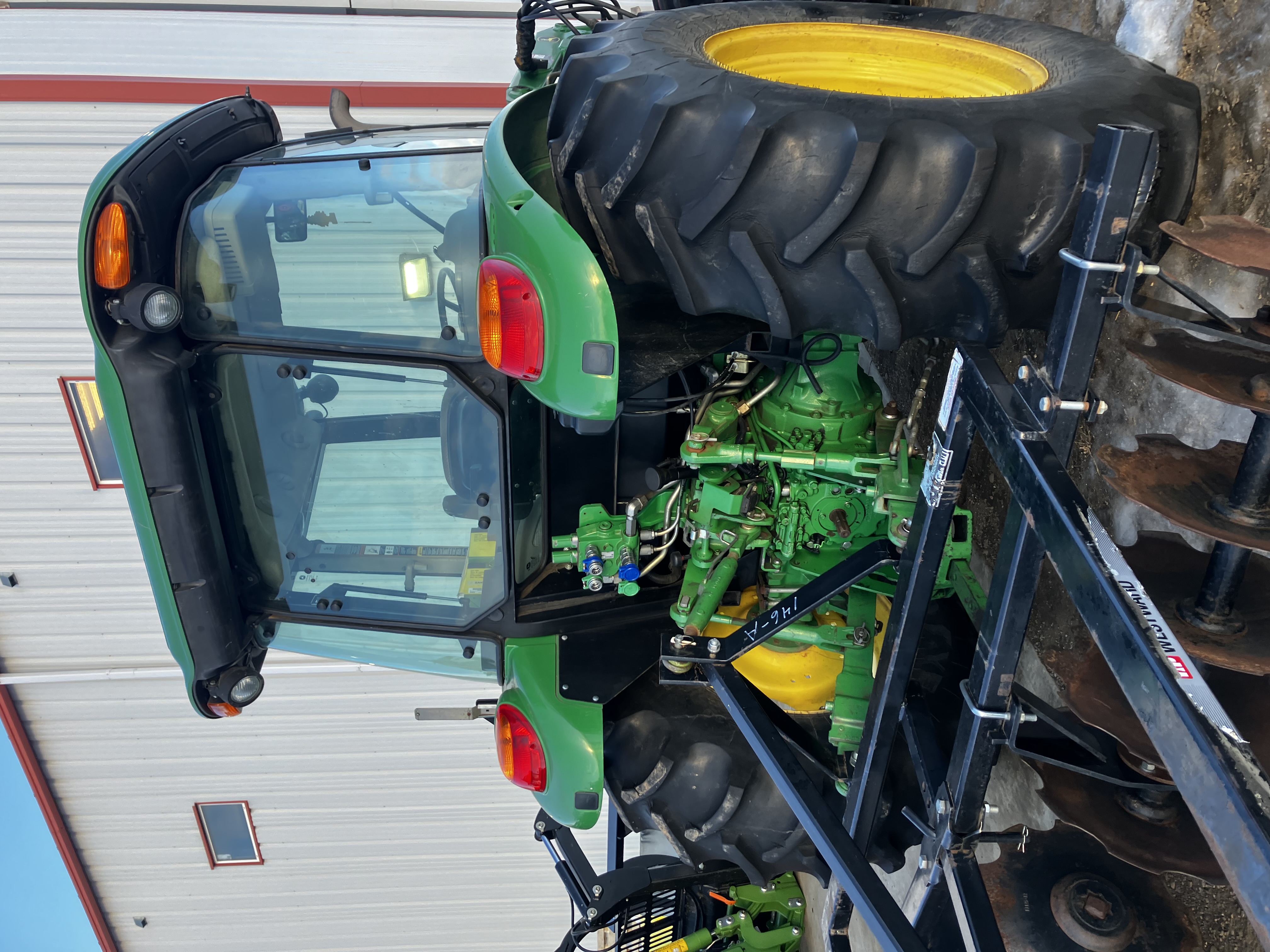 2013 John Deere 5100E Tractor Loader