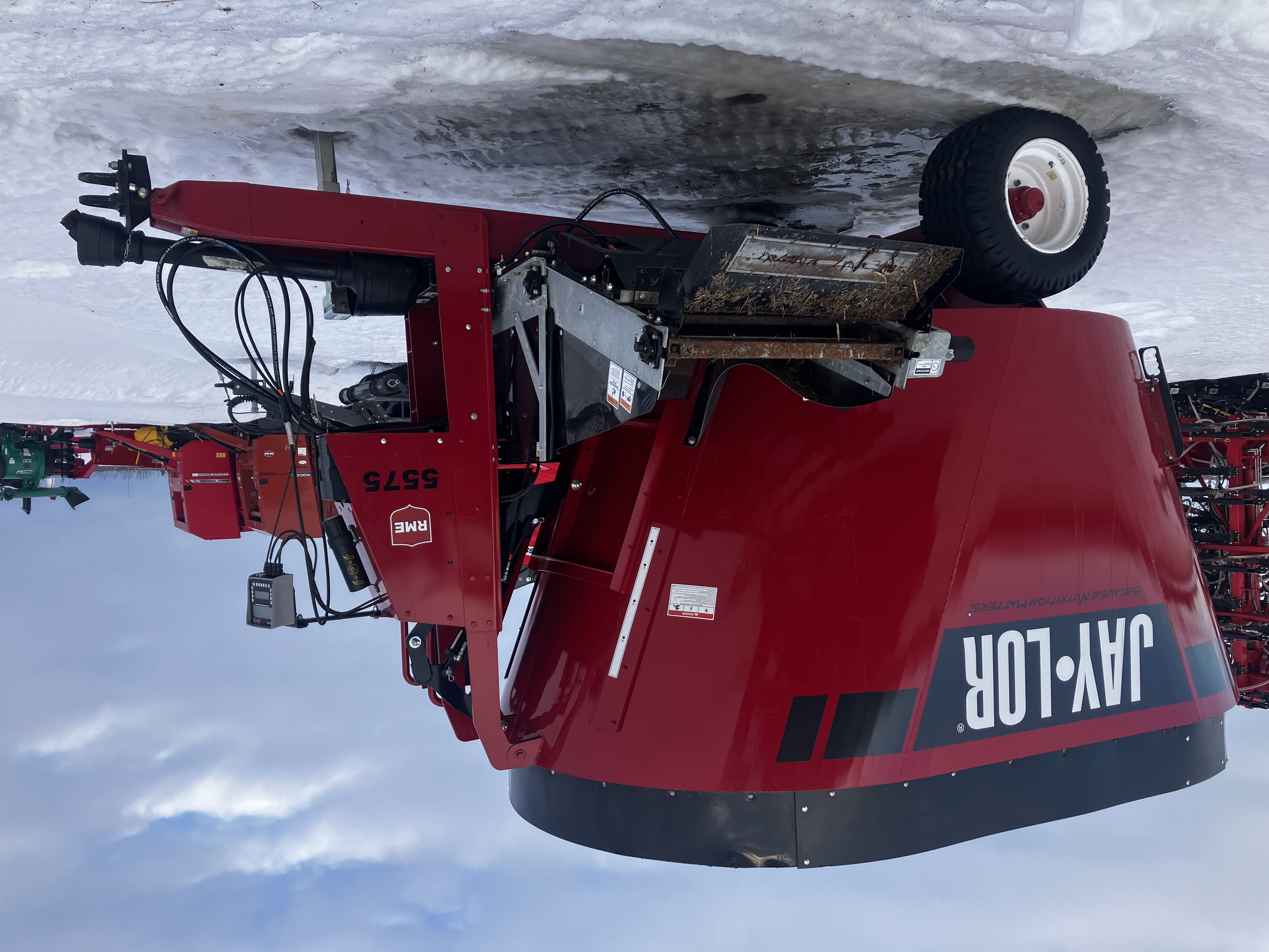 2022 Jay Lor 5575 Vertical Feed Mixer