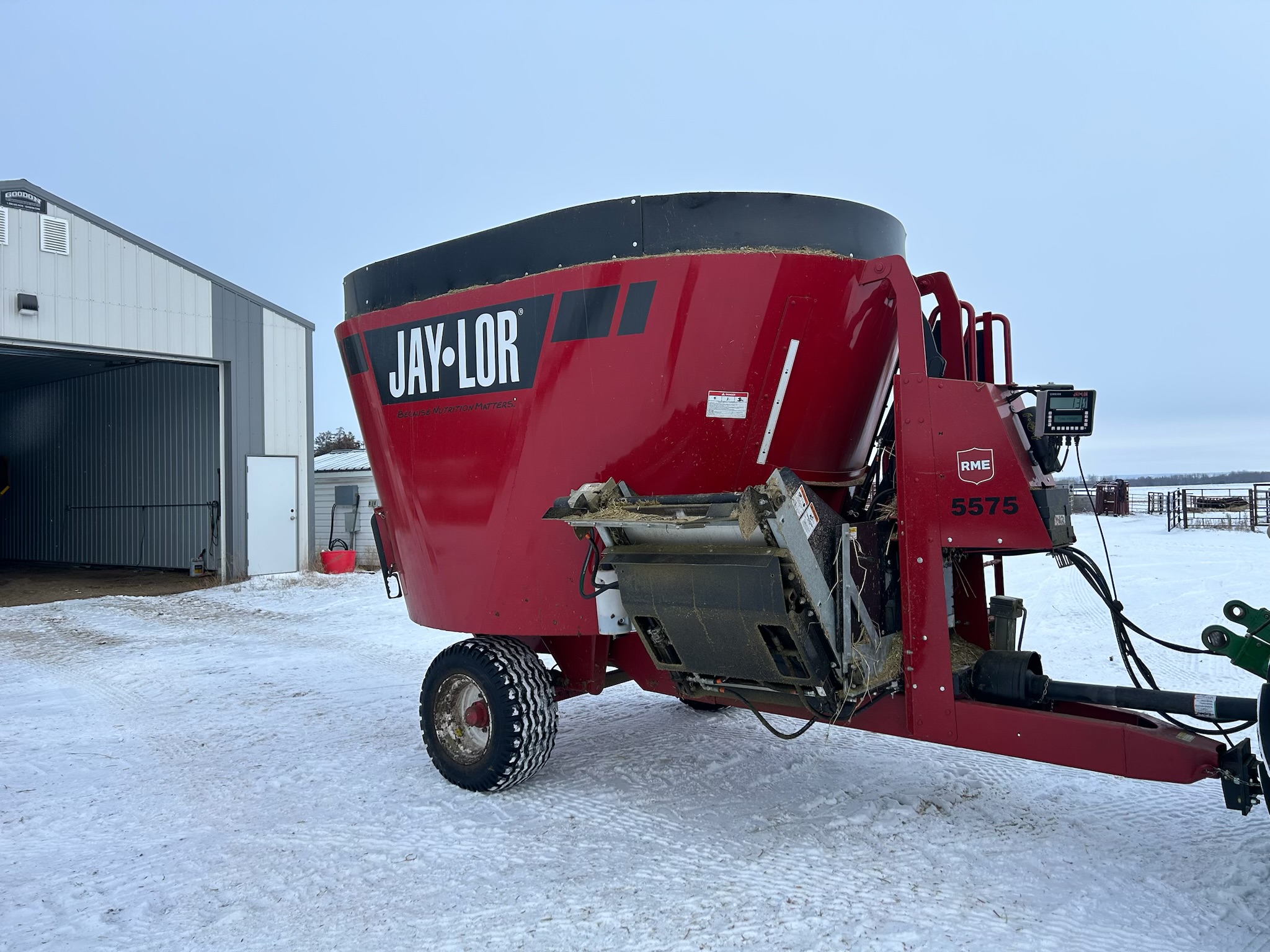 2022 Jay Lor 5575 Vertical Feed Mixer