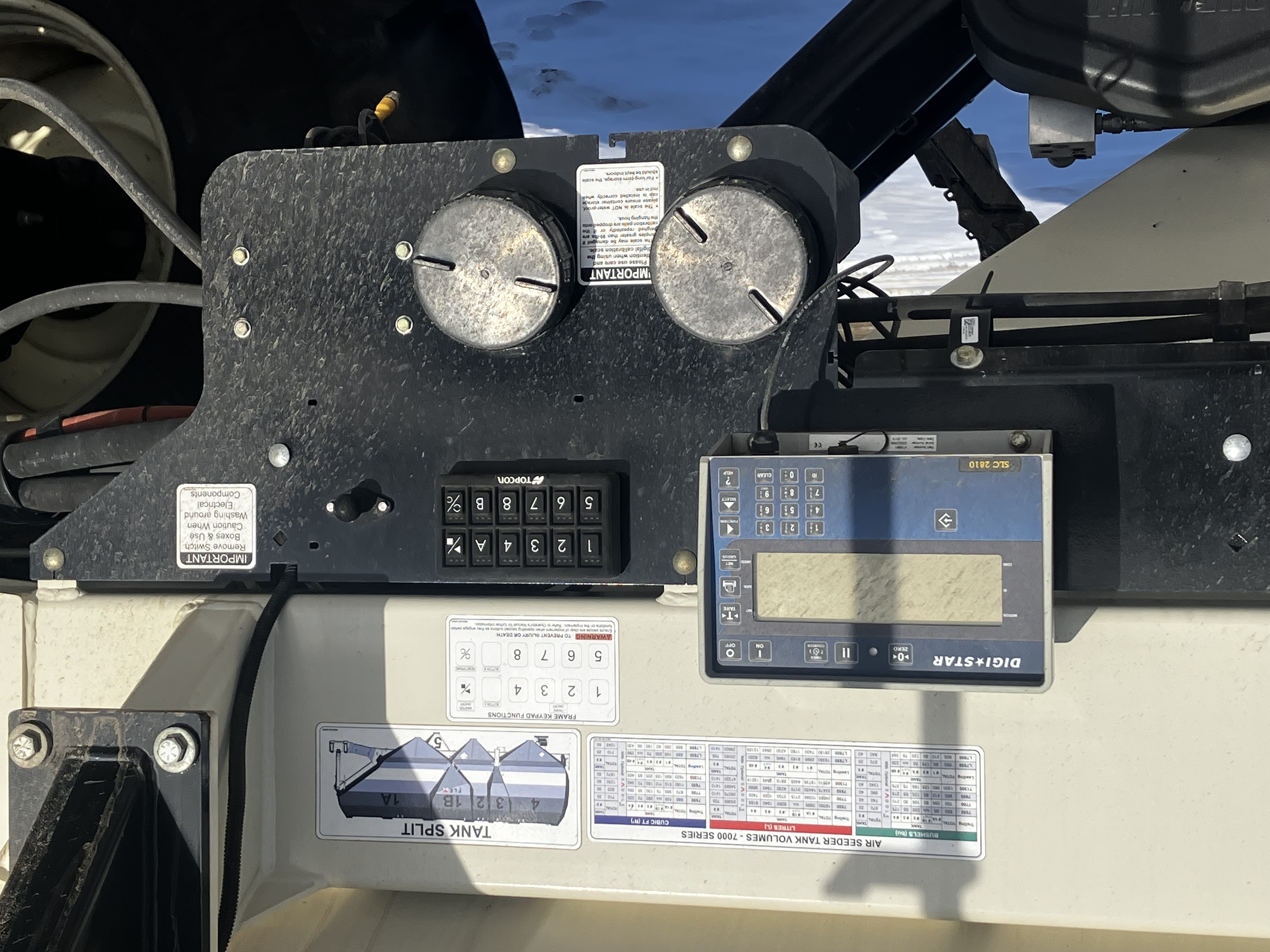 2019 Bourgault 7950 Air Tank/Cart