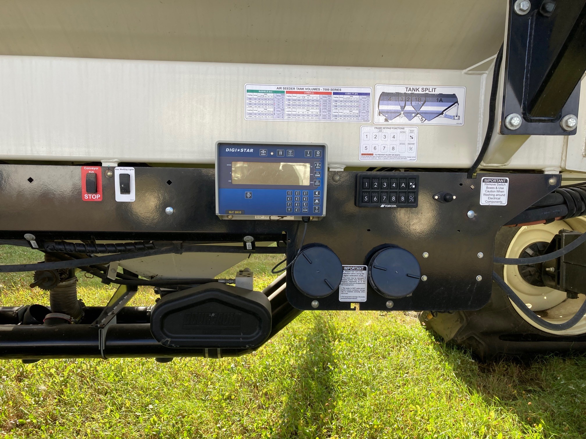 2019 Bourgault 7950 Air Tank/Cart