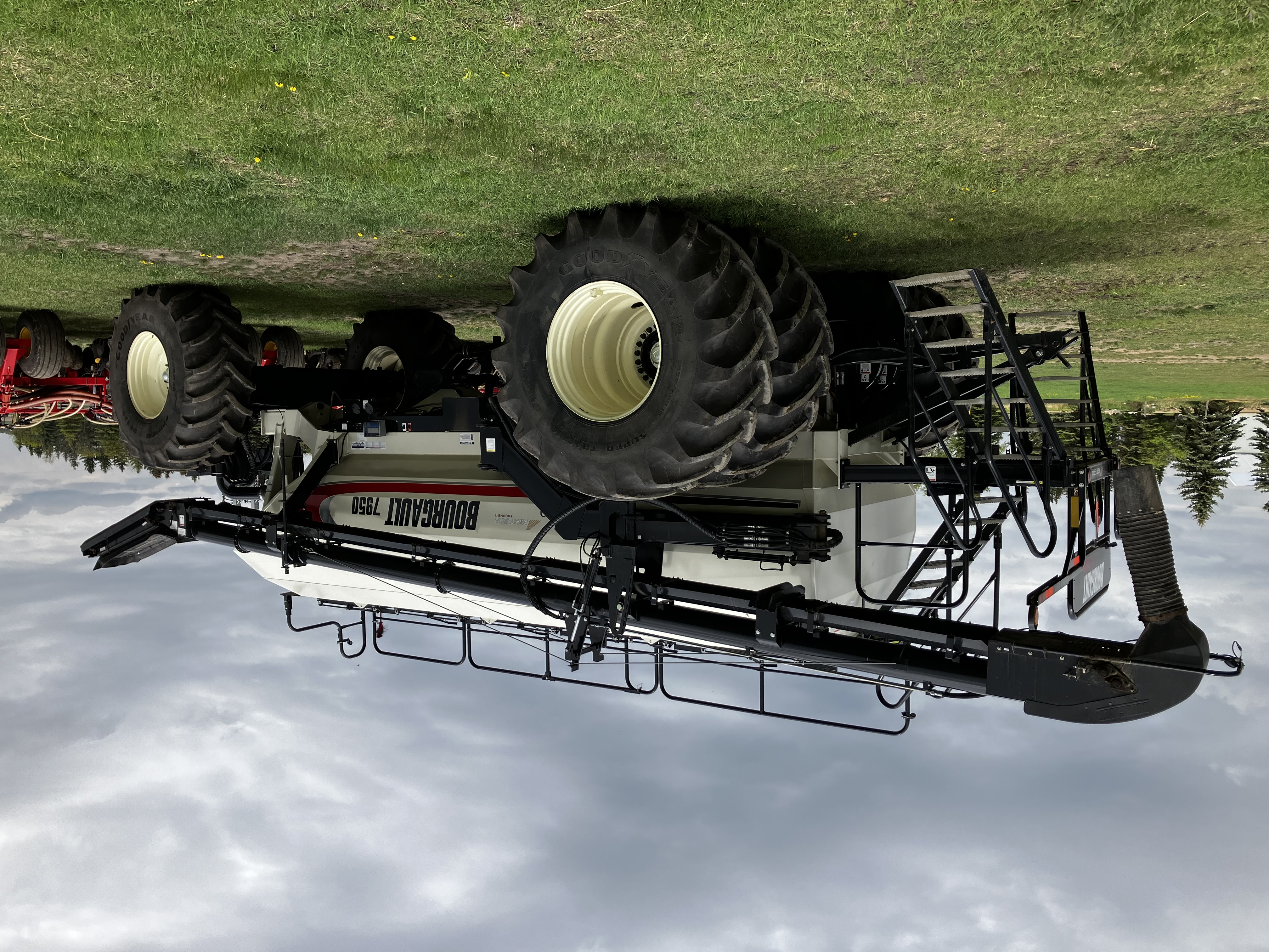 2019 Bourgault 7950 Air Tank/Cart