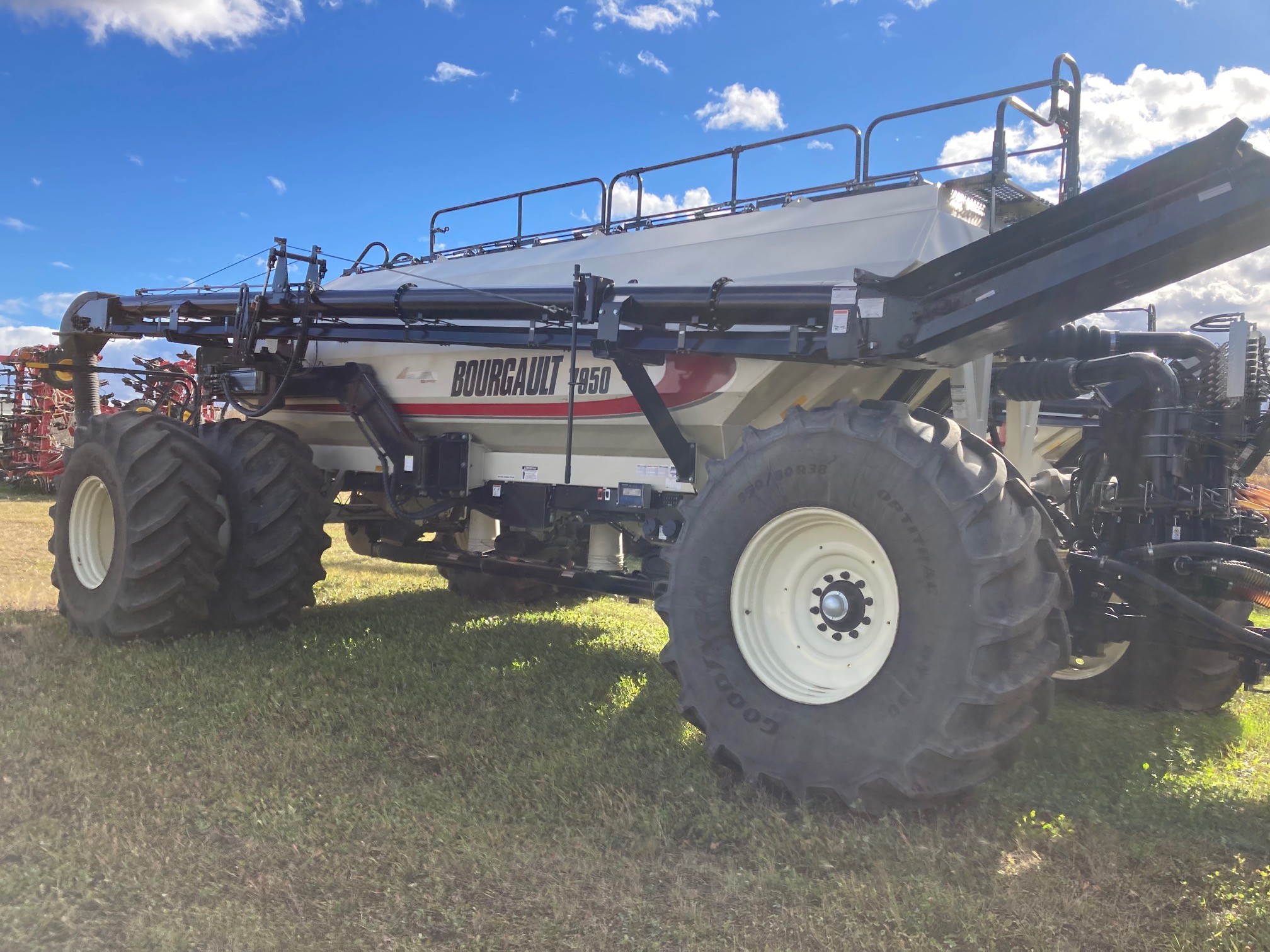 2019 Bourgault 7950 Air Tank/Cart