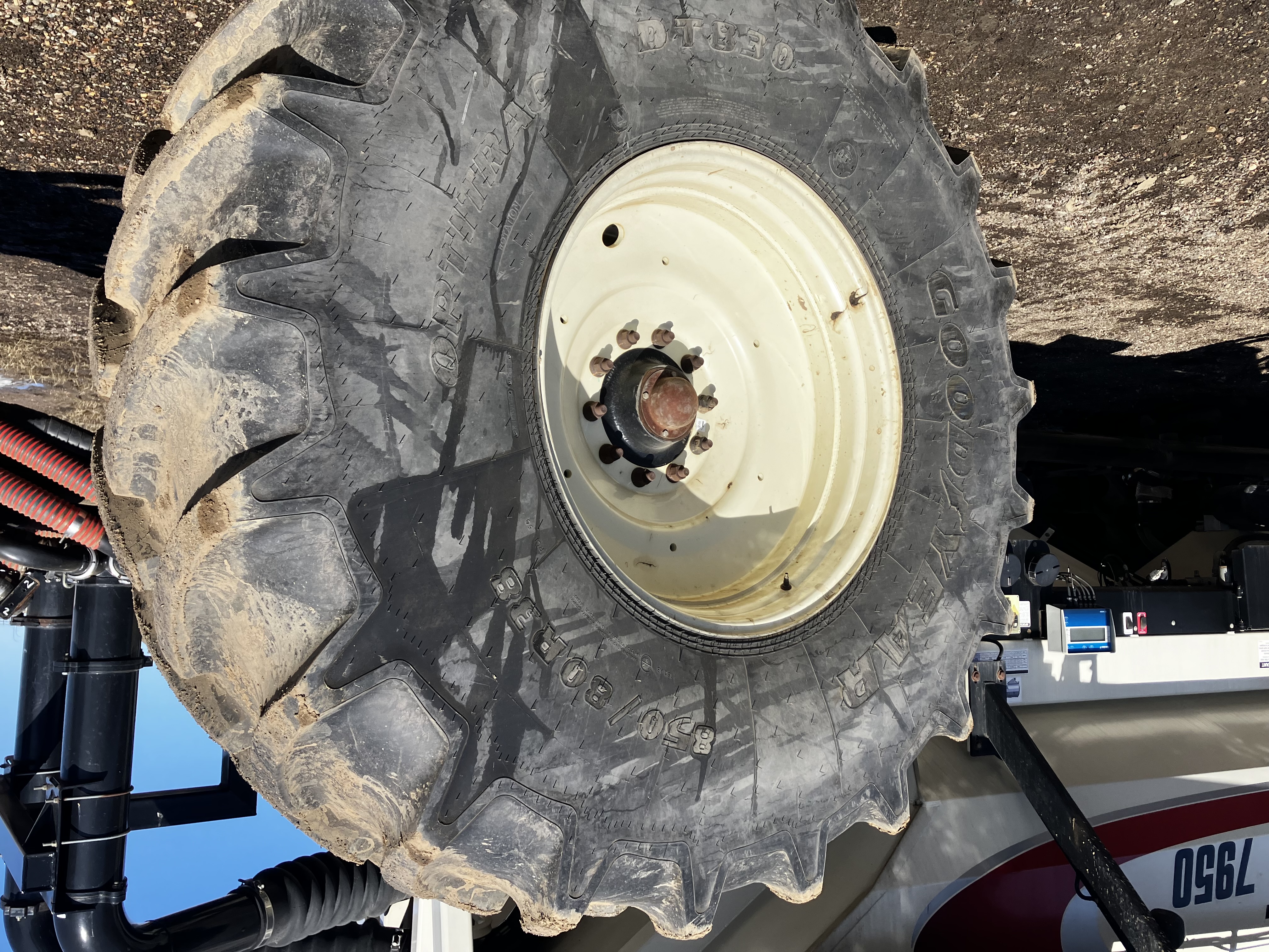 2014 Bourgault 7950 Air Tank/Cart