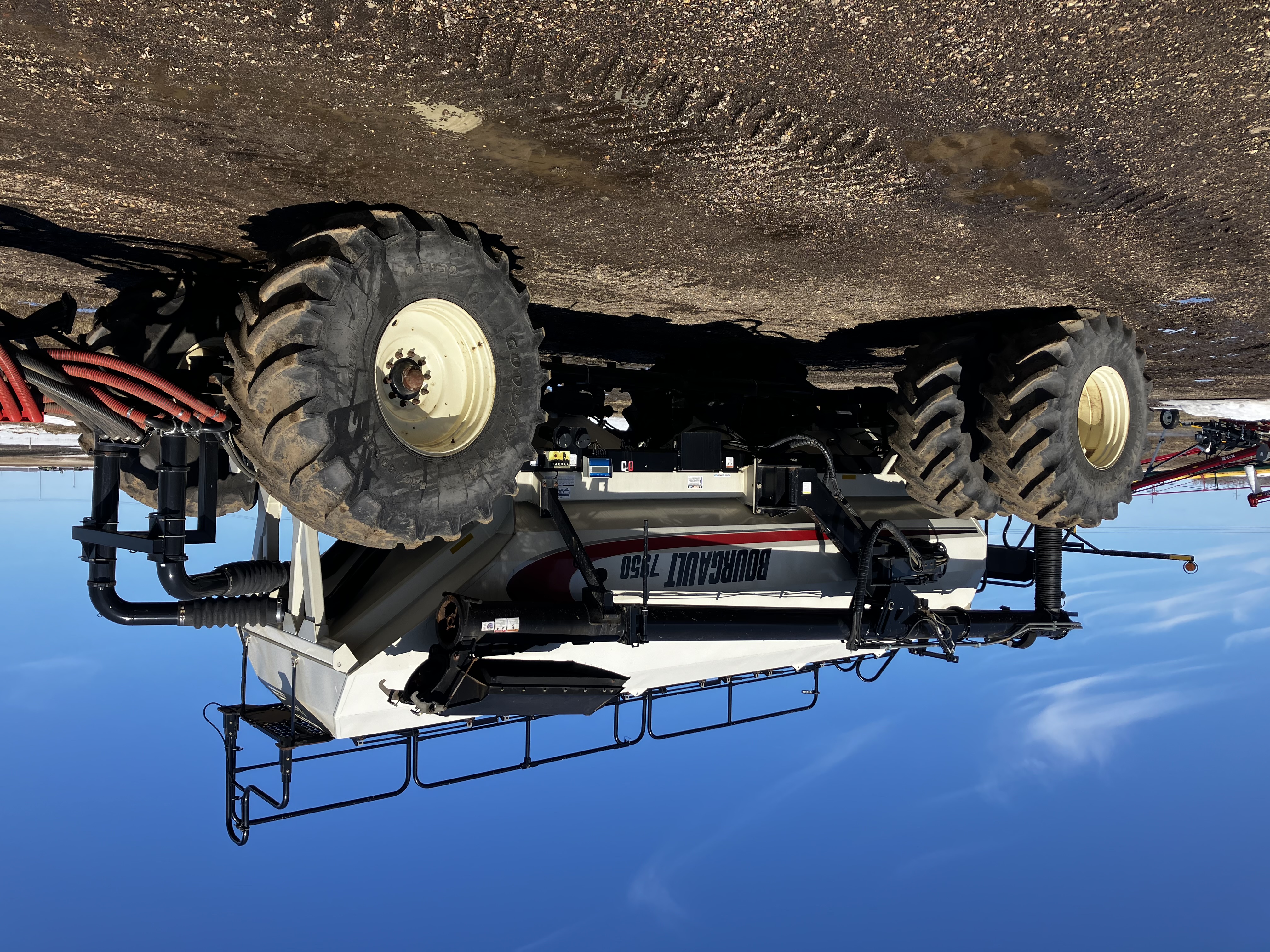 2014 Bourgault 7950 Air Tank/Cart