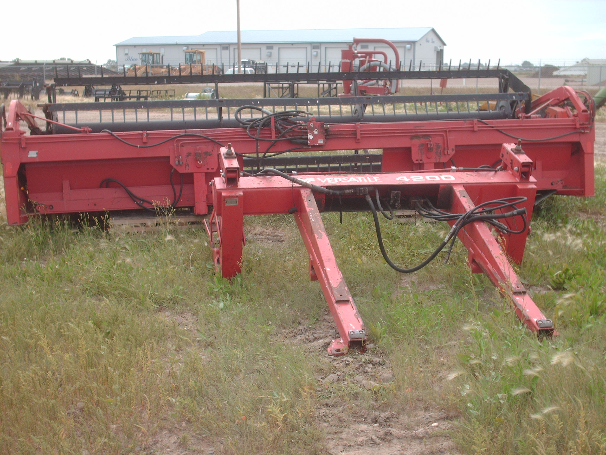 1986 Versatile 4018 Header Draper for sale in Brooks, AB | IronSearch
