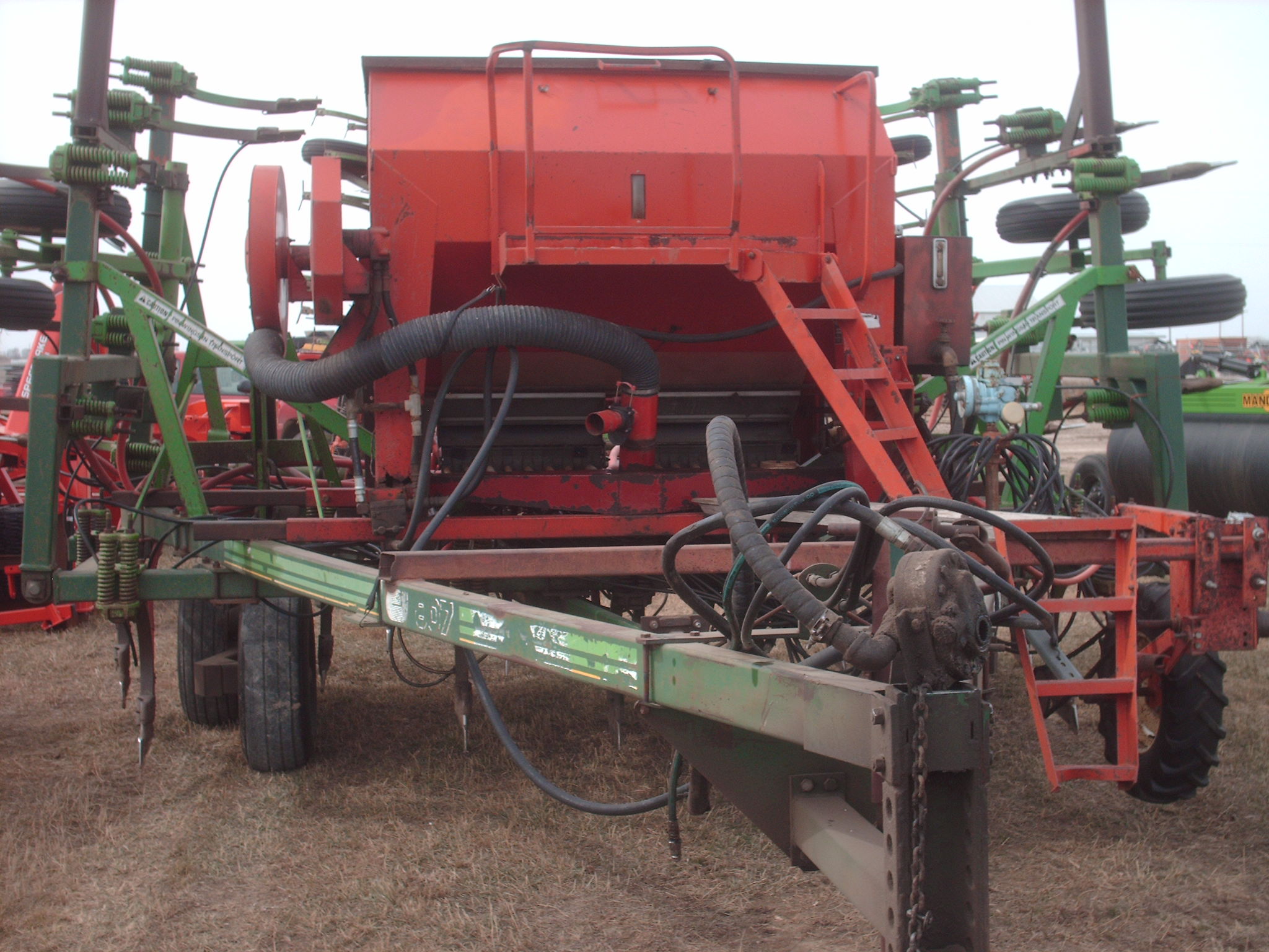 1988 Co-op Implements 807 Chisel Plow