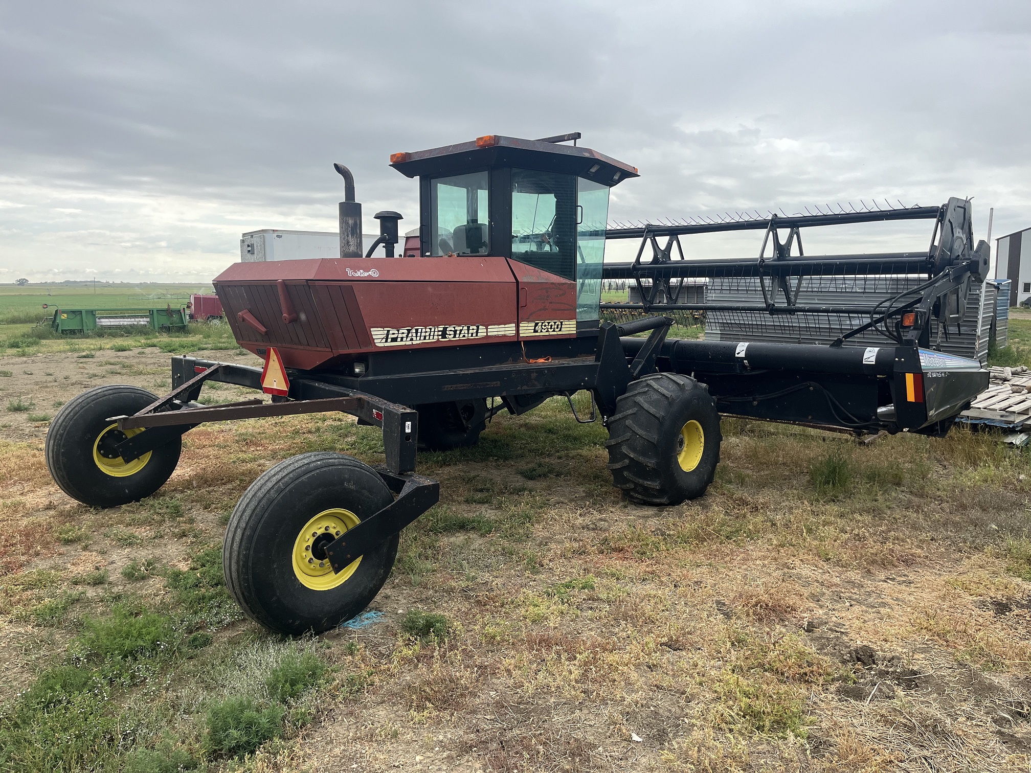 1994 Prairie Star 4900 Swather