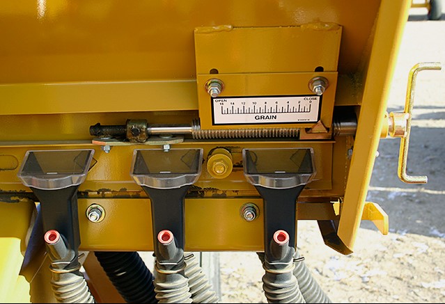 2023 Haybuster 107C Drill