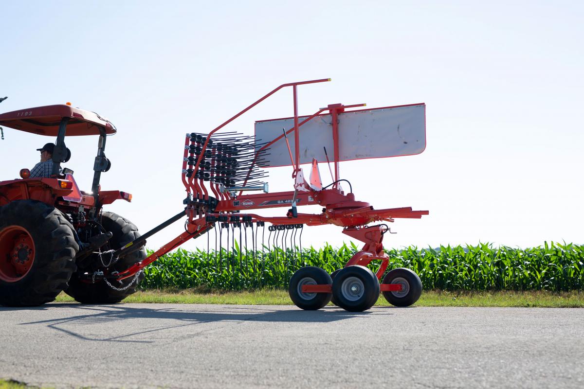 2025 Kuhn GA4230T Rake