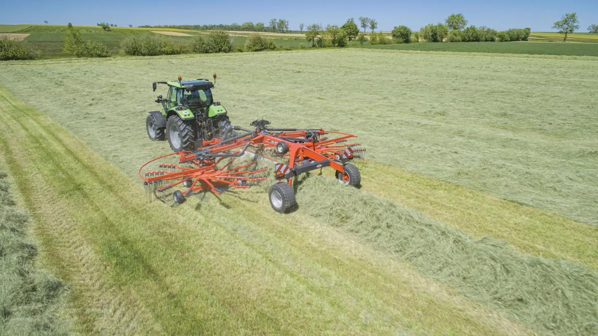 2025 Kuhn GA8131 Rake/Rotary