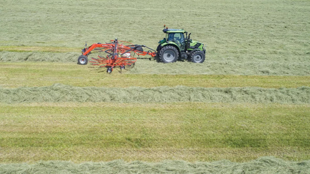 2025 Kuhn GA8131 Rake/Rotary
