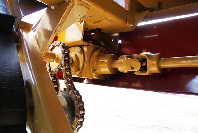 2025 Haybuster H1000 Tub Grinder