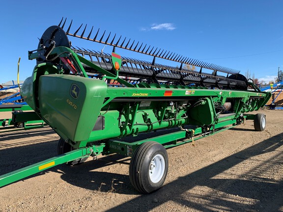 2017 John Deere 635FD Header Combine