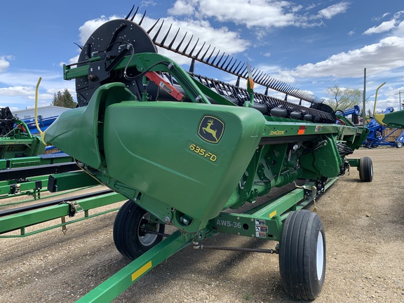 2017 John Deere 635FD Header Combine