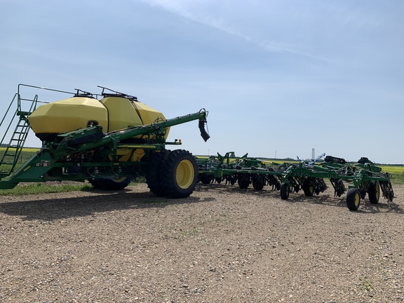 2015 John Deere 1870 Air Seeder