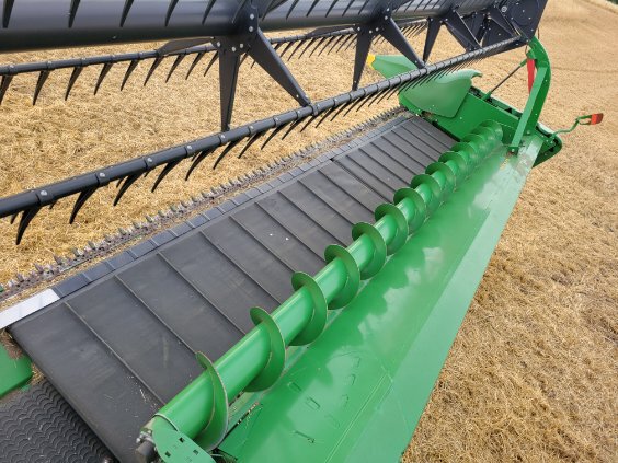 2018 John Deere 640FD Header Combine