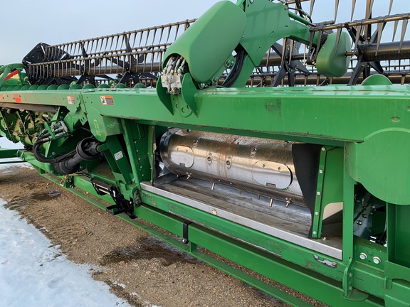 2017 John Deere 640FD Header Combine