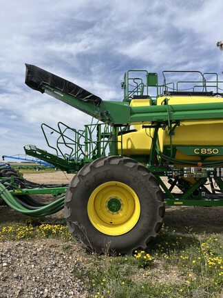 2023 John Deere P670 Air Seeder