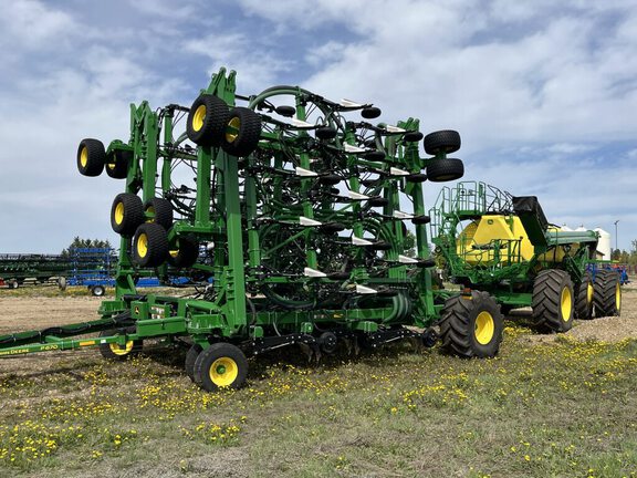 2023 John Deere P670 Air Seeder