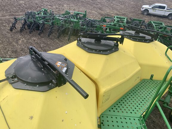 2016 John Deere 1870 Air Seeder