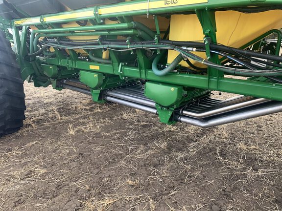 2016 John Deere 1870 Air Seeder