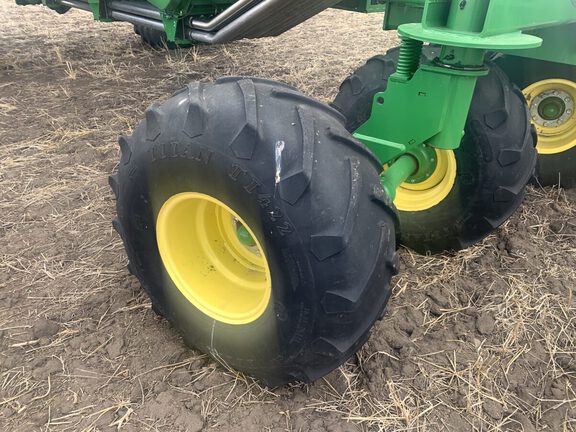 2016 John Deere 1870 Air Seeder