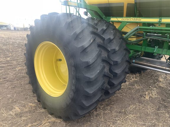 2016 John Deere 1870 Air Seeder