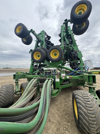 2022 John Deere N560F Air Seeder