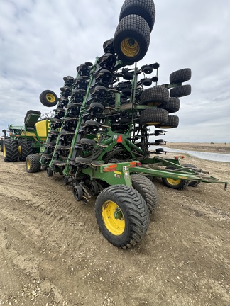 2022 John Deere N560F Air Seeder