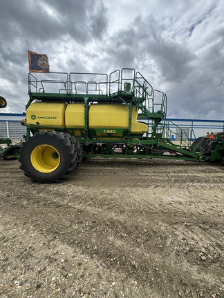 2022 John Deere N560F Air Seeder