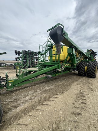 2022 John Deere N560F Air Seeder