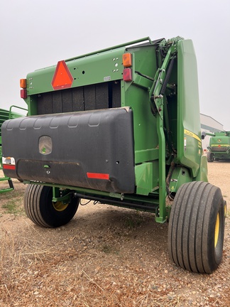 2019 John Deere 560M Precutter Baler/Round