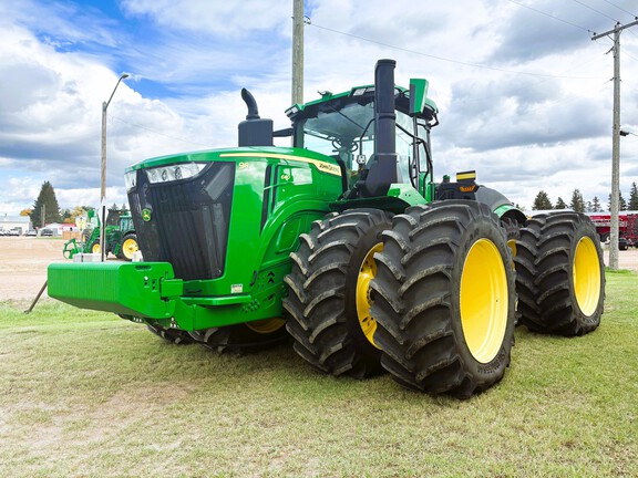 2022 John Deere 9R 640 Tractor 4WD