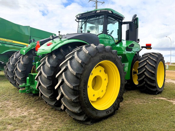 2022 John Deere 9R 640 Tractor 4WD