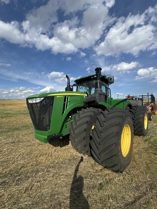 2015 John Deere 9520R Tractor 4WD