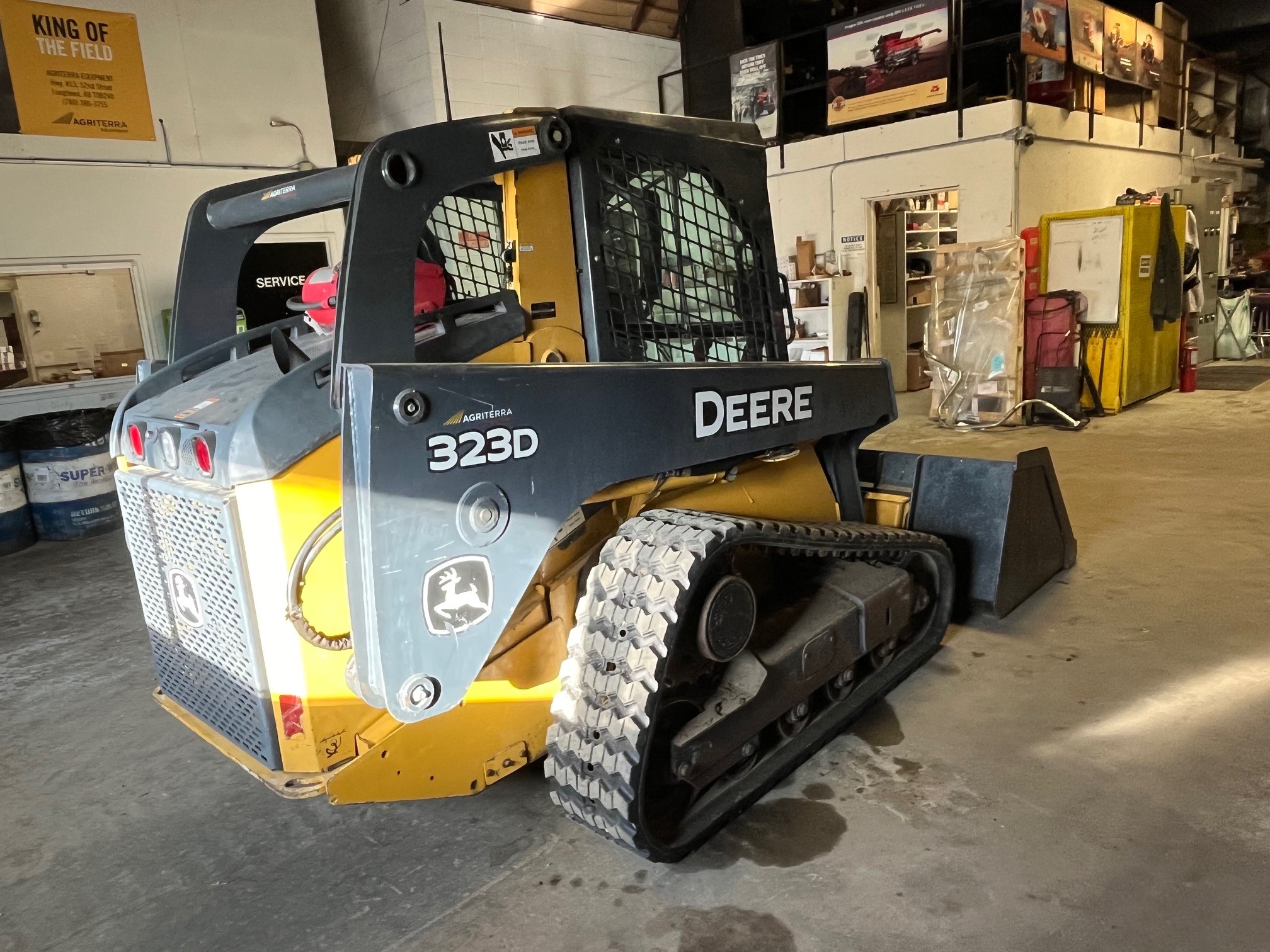 2011 John Deere 323D3 Compact Track Loader