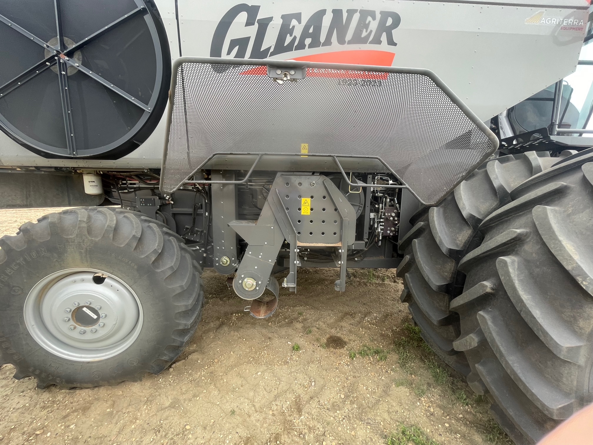2023 Gleaner S97 Combine