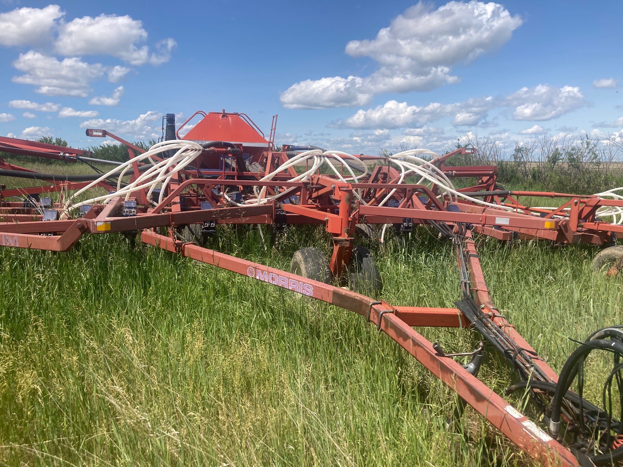 1997 Morris 7130 Air Seeder