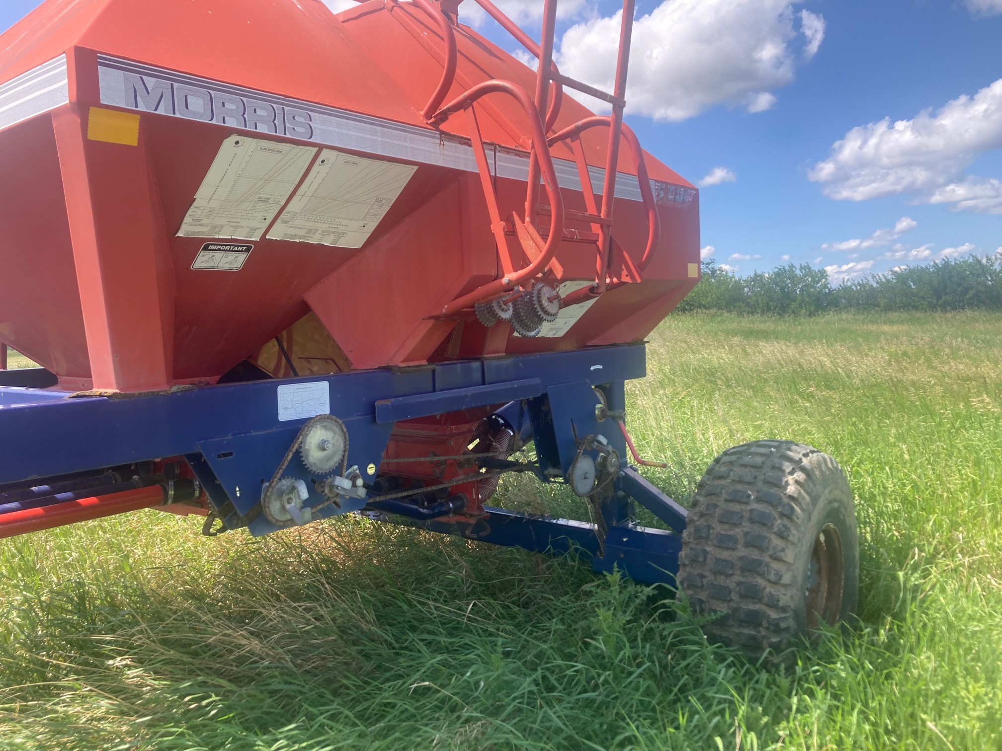 1997 Morris 7130 Air Seeder