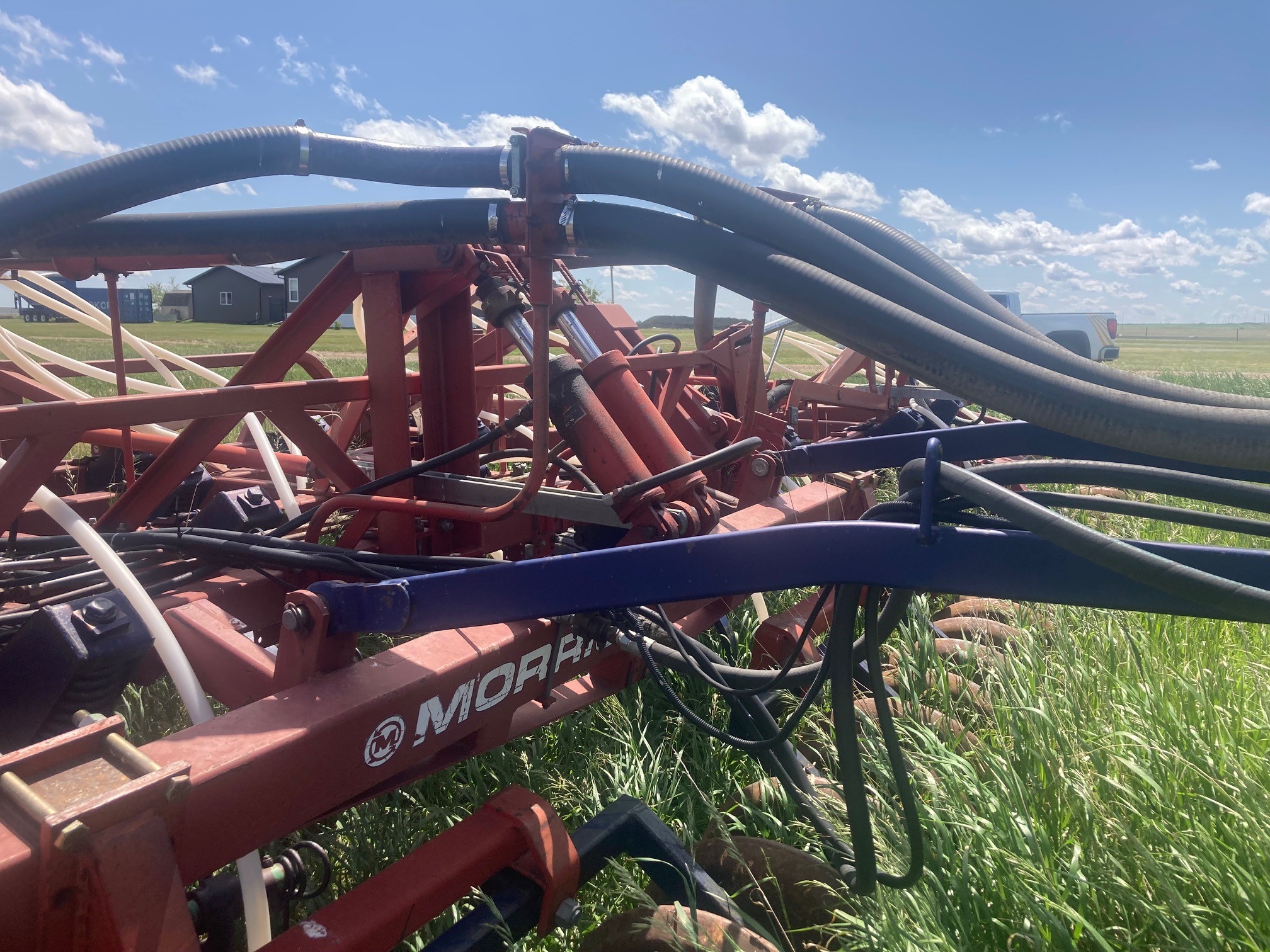 1997 Morris 7130 Air Seeder