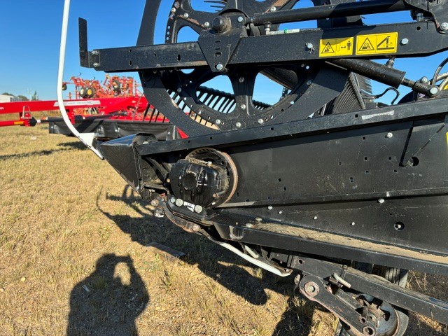 2021 MacDon FD135 Header Combine