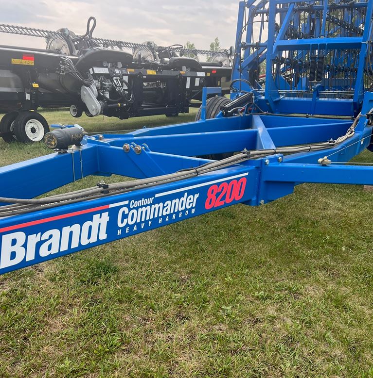 2020 Brandt contour commander 8200 Harrow