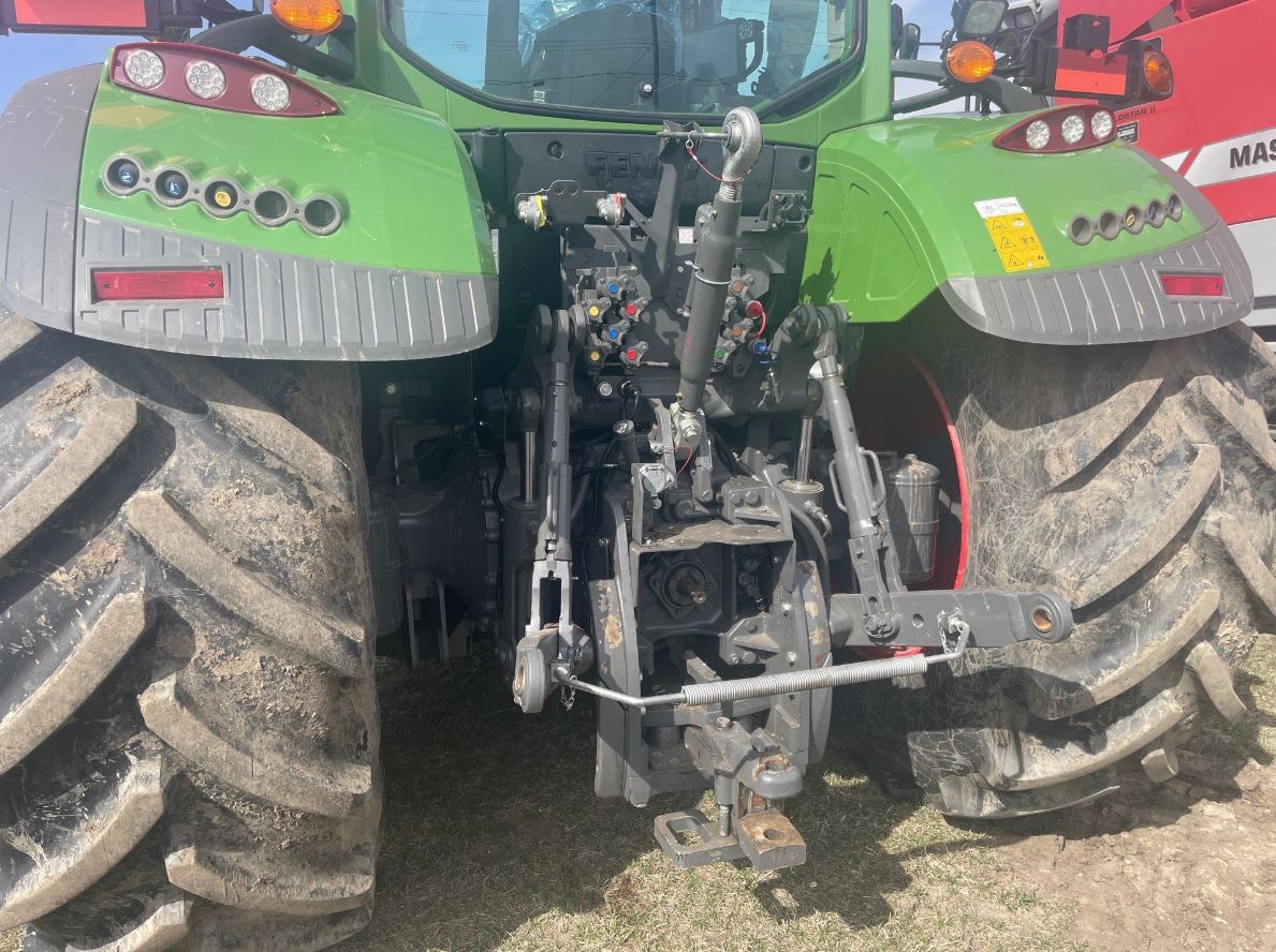 2019 Fendt 724S4 Tractor