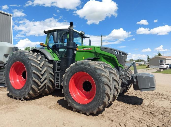 2023 Fendt 1050 Tractor